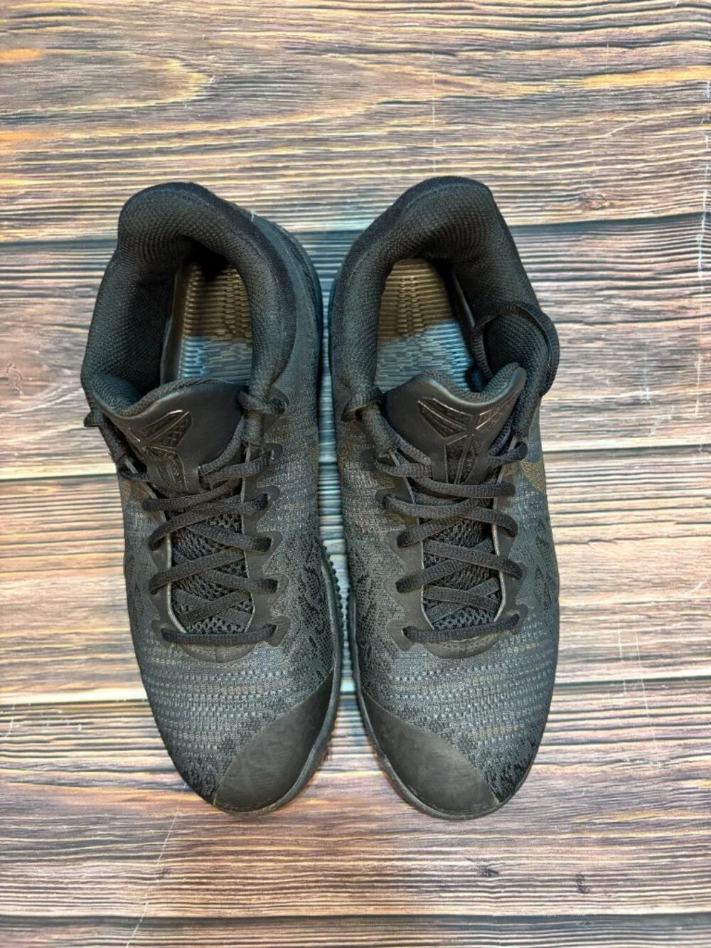 Nike Mamba Rage Men's Black Metallic Gold Basketball Shoes Size 8